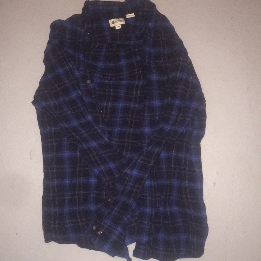 Button up long sleeve shirt